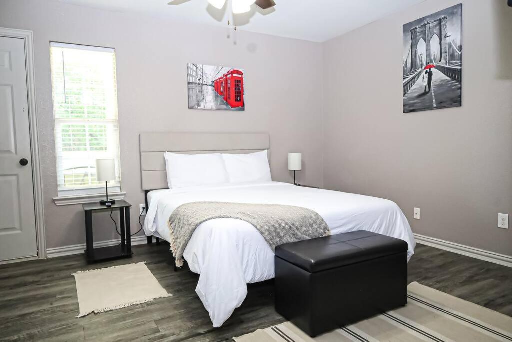 Comfy Two-Bedroom Apartment In 阿林顿 外观 照片